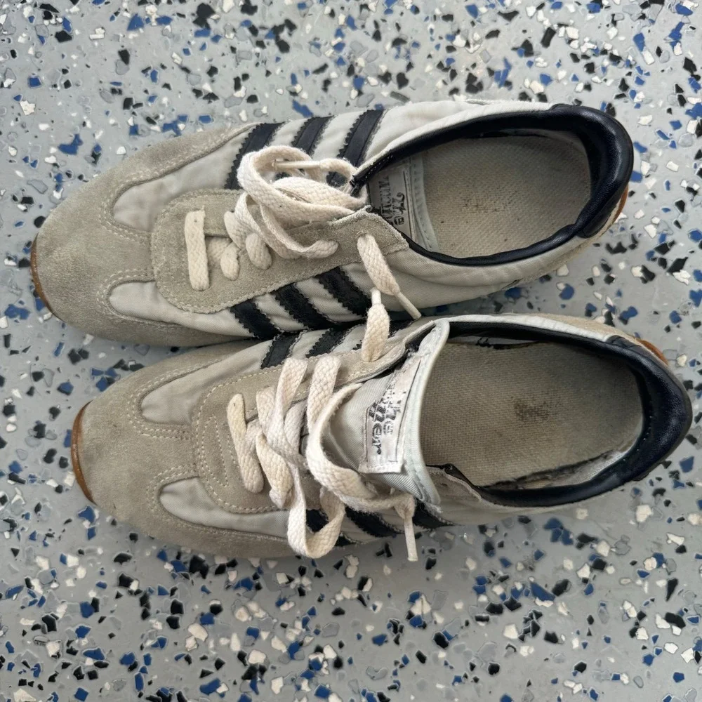 Vintage Adidas Sears The‎ Winner II Men's Track Sneakers Gray Black Display Only